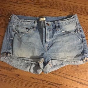 mid waist light wash jean shorts
